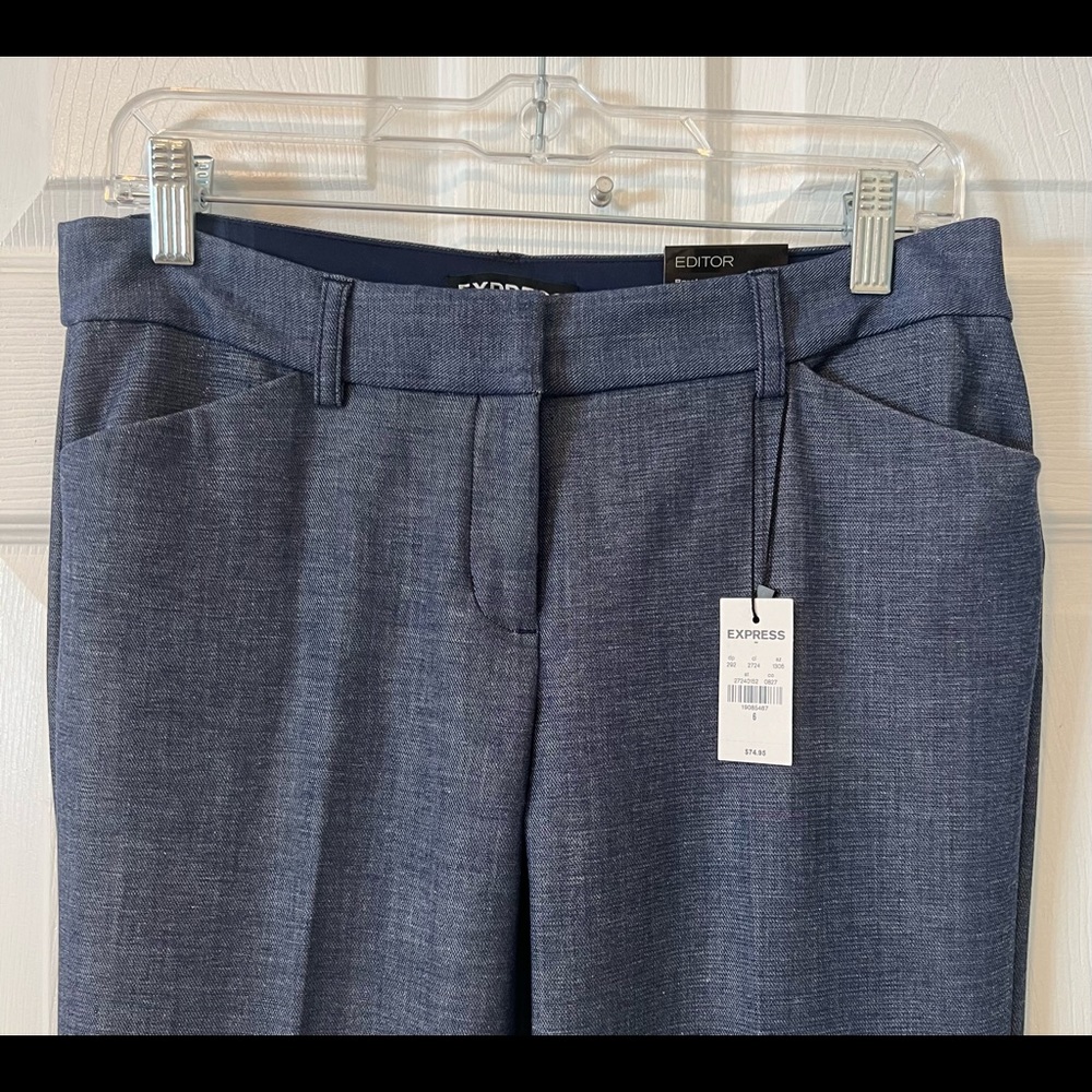 EXPRESS Ladies size 6 Barely Boot slacks